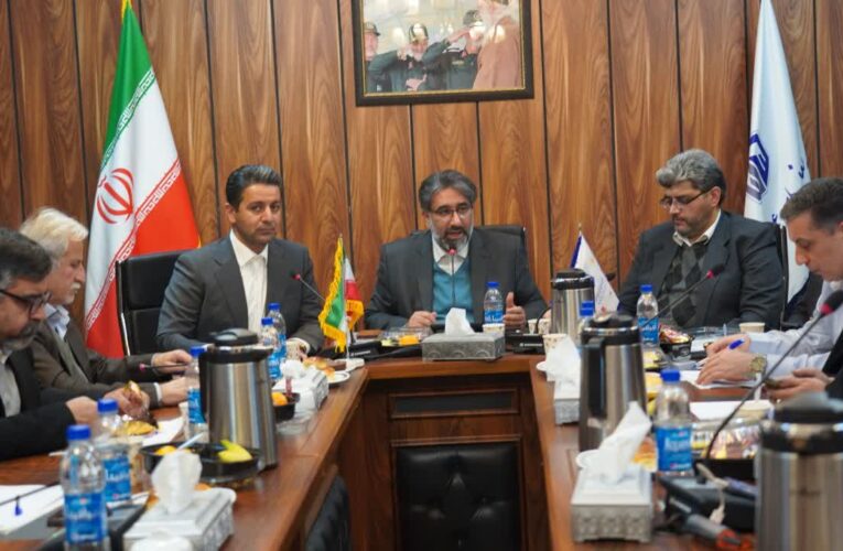 هیئت رئیسه سال سوم دوره اول در دهمین اجلاس شورای مرکزی مجمع مشاوران نمایندگان مجلس انتخاب شدند